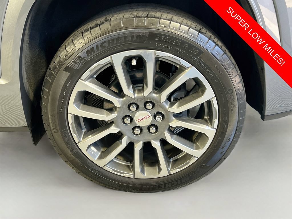 Used 2021 GMC Acadia Denali w/ Denali Ultimate Package AWD/4WD image 34