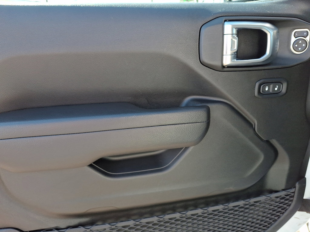 Used 2023 Jeep Gladiator Willys image 21