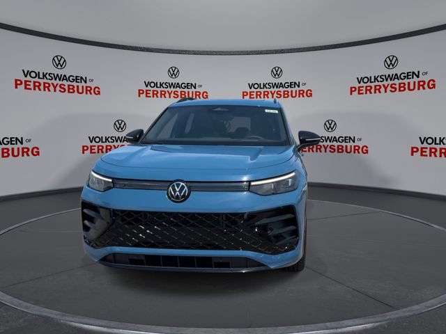 New 2026 Volkswagen Tiguan SE R-Line FWD image 3