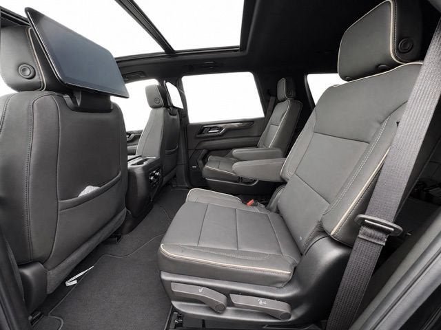 New 2026 GMC Yukon Elevation w/ Elevation Premium Package AWD/4WD image 17