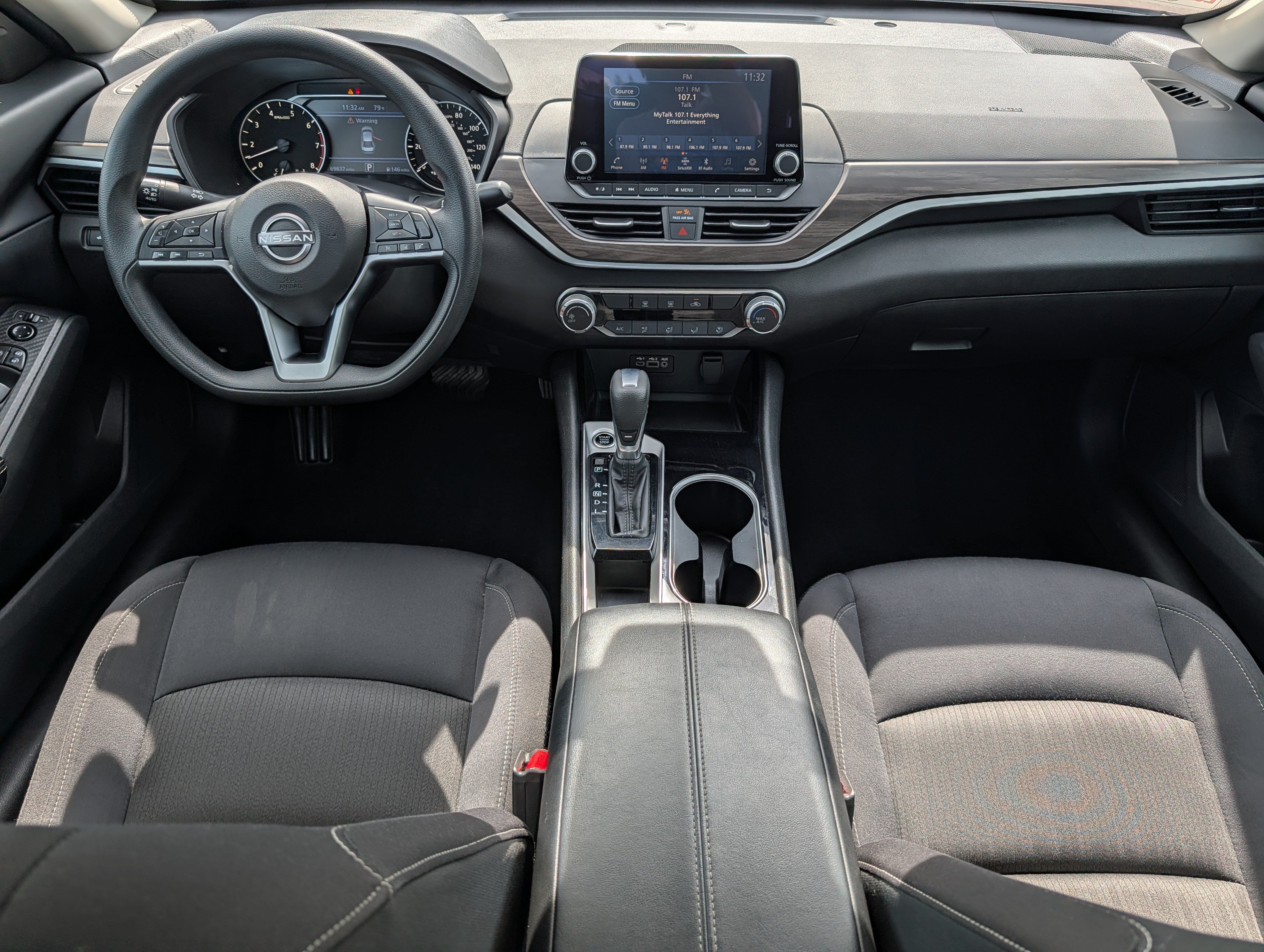Used 2024 Nissan Altima 2.5 SV FWD image 10