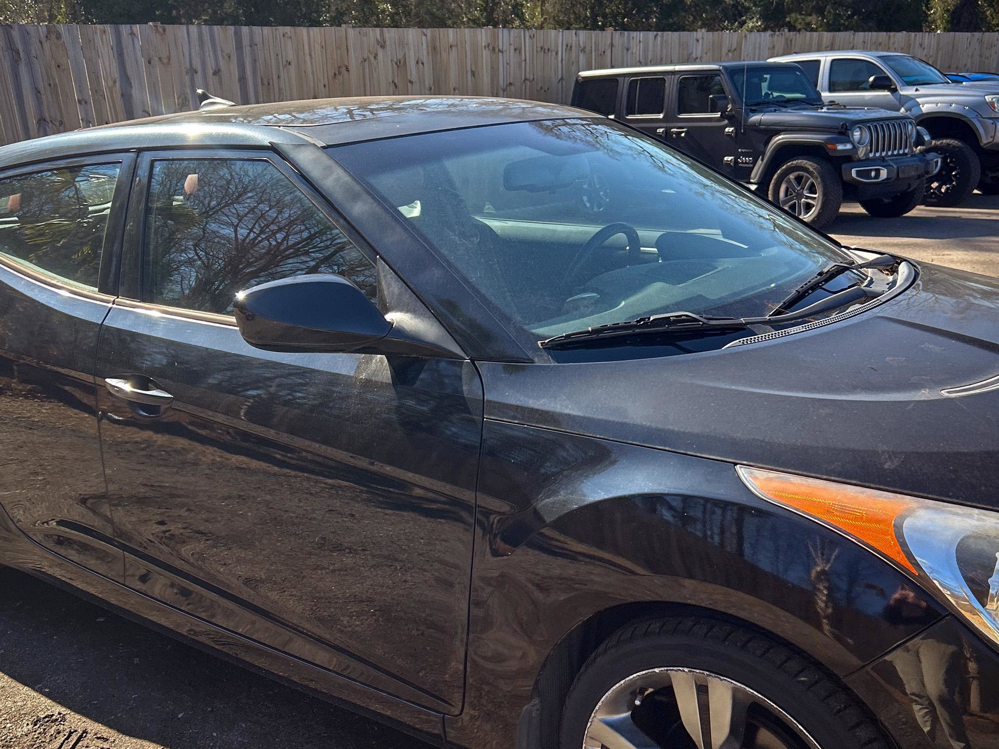 Used 2014 Hyundai Veloster w/ Technology Package 03 image 14