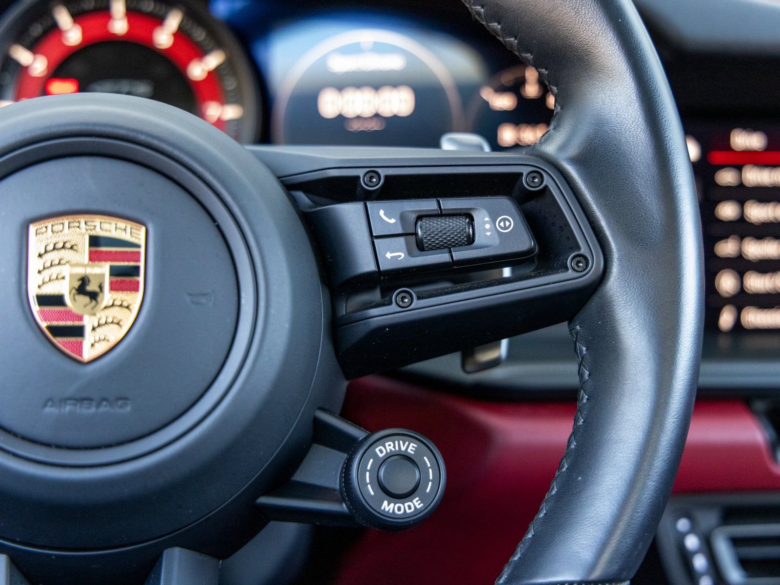 Certified 2022 Porsche 911 Carrera GTS RWD image 32