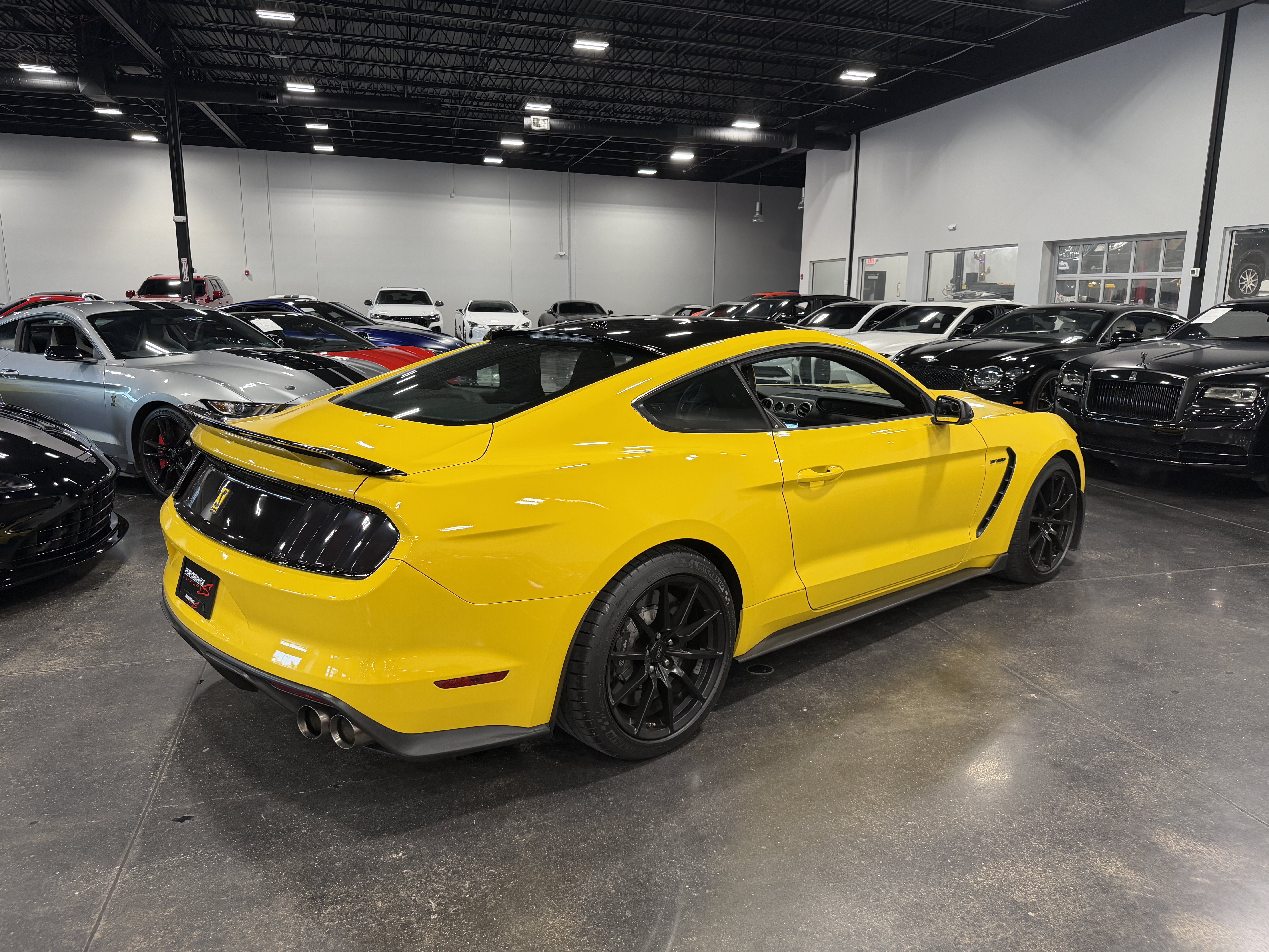 Used 2017 Ford Mustang Shelby GT350 w/ Electronics Package RWD image 7