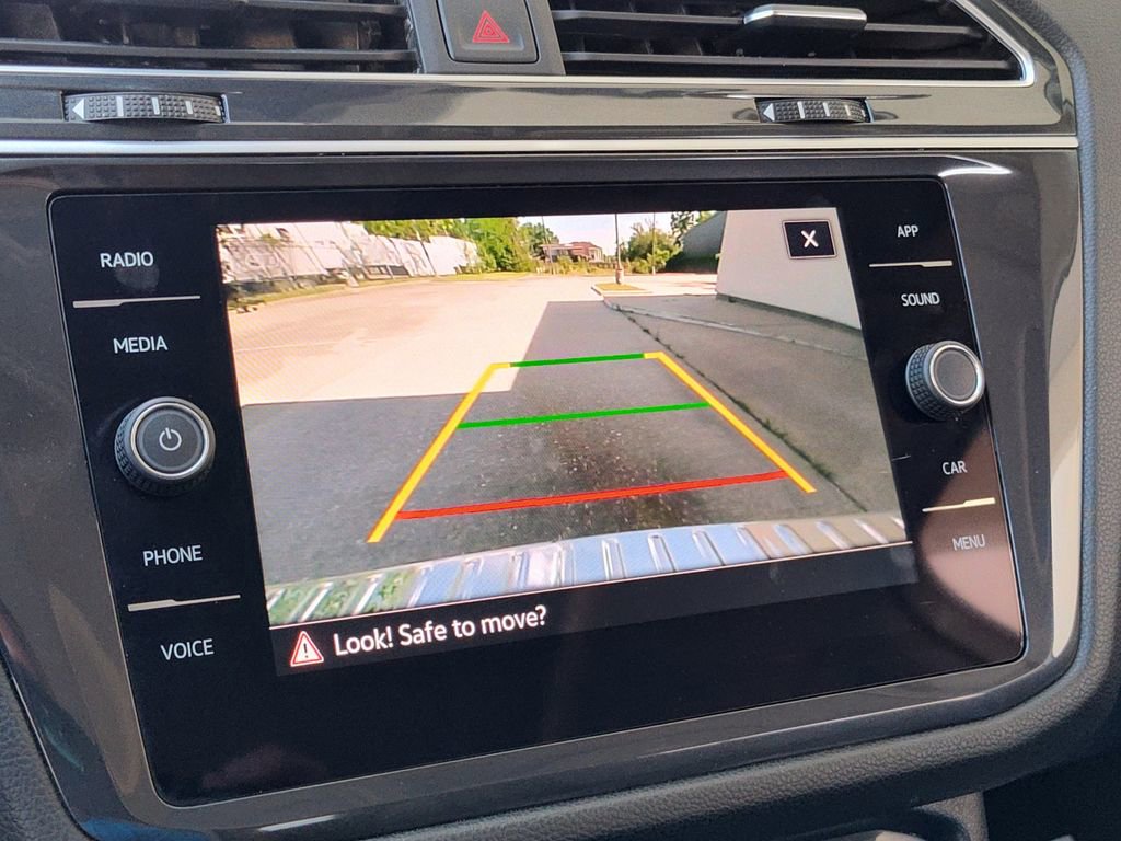 Used 2024 Volkswagen Tiguan Wolfsburg Edition image 37