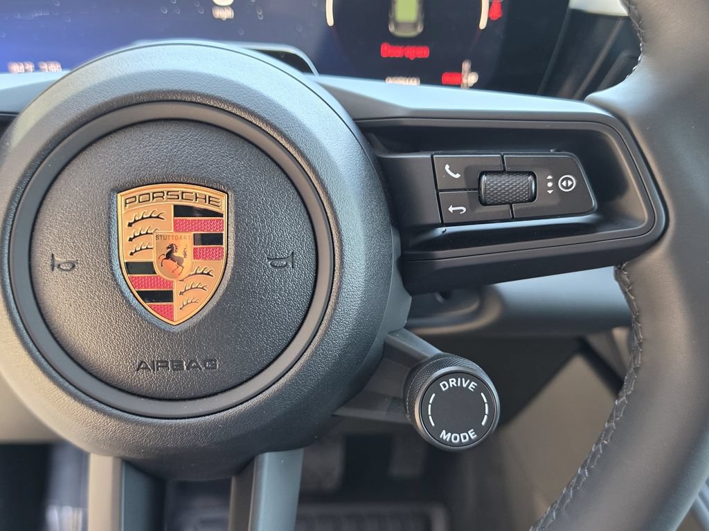 New 2026 Porsche Macan Electric RWD image 28