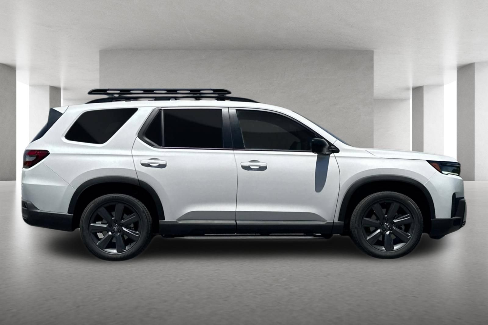 New 2026 Honda Pilot Sport image 3