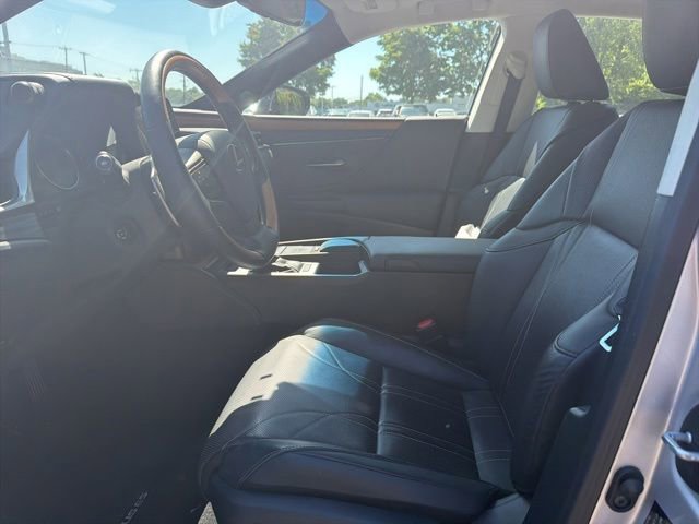 Used 2020 Lexus ES 350 w/ Accessory Package FWD image 9