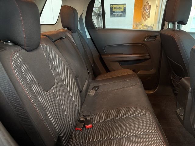 Used 2015 GMC Terrain SLE w/ Convenience Package AWD/4WD image 29