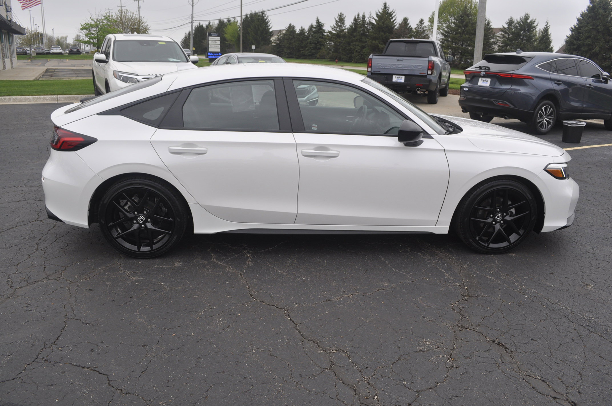 Certified 2025 Honda Civic Sport image 8