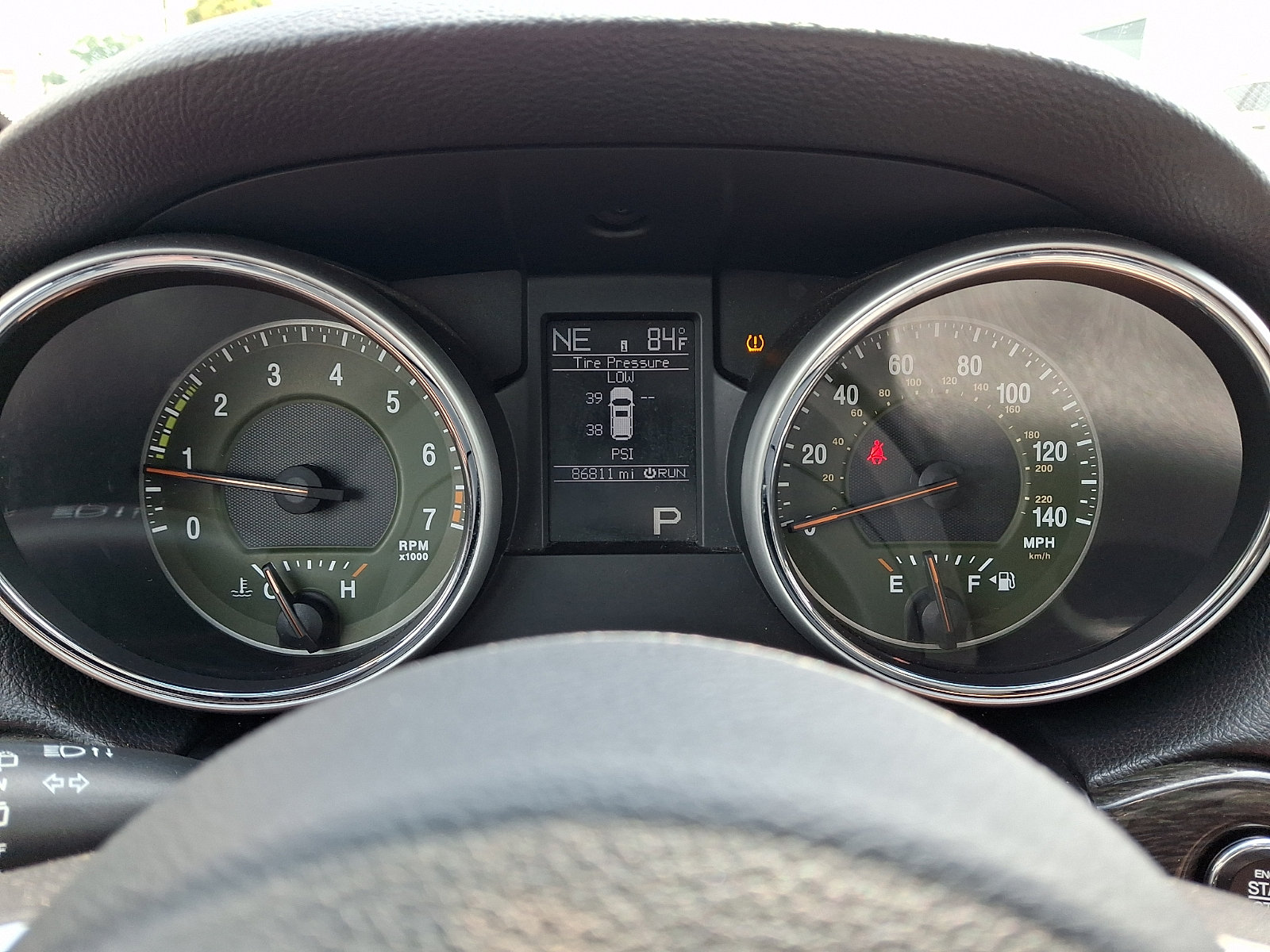 Used 2011 Jeep Grand Cherokee 70th Anniversary AWD/4WD image 20