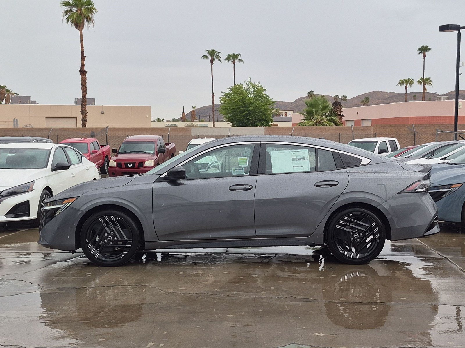 New 2027 Nissan Sentra SR w/ Floor Mat Package FWD image 3