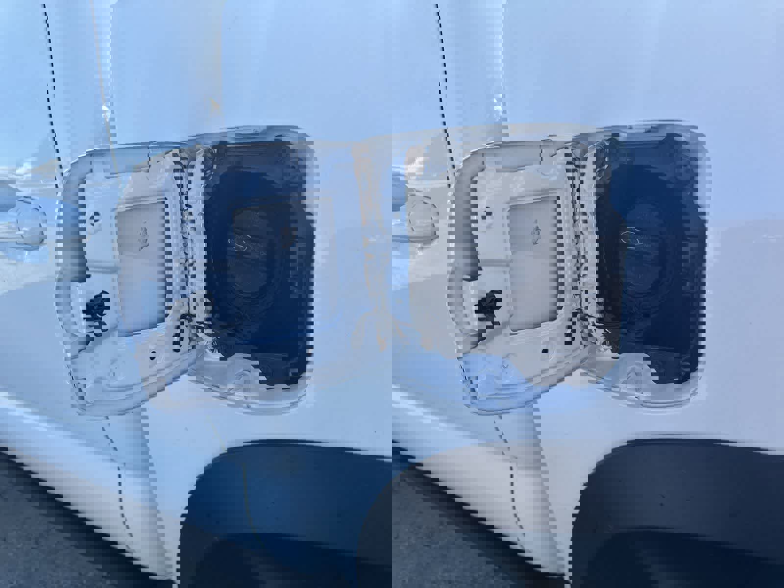 Used 2020 Toyota Tacoma TRD Off-Road w/ Technology Package image 14