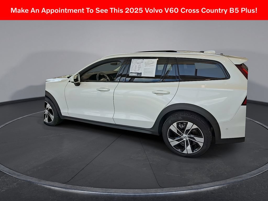 Certified 2025 Volvo V60 B5 Cross Country Plus AWD/4WD image 2