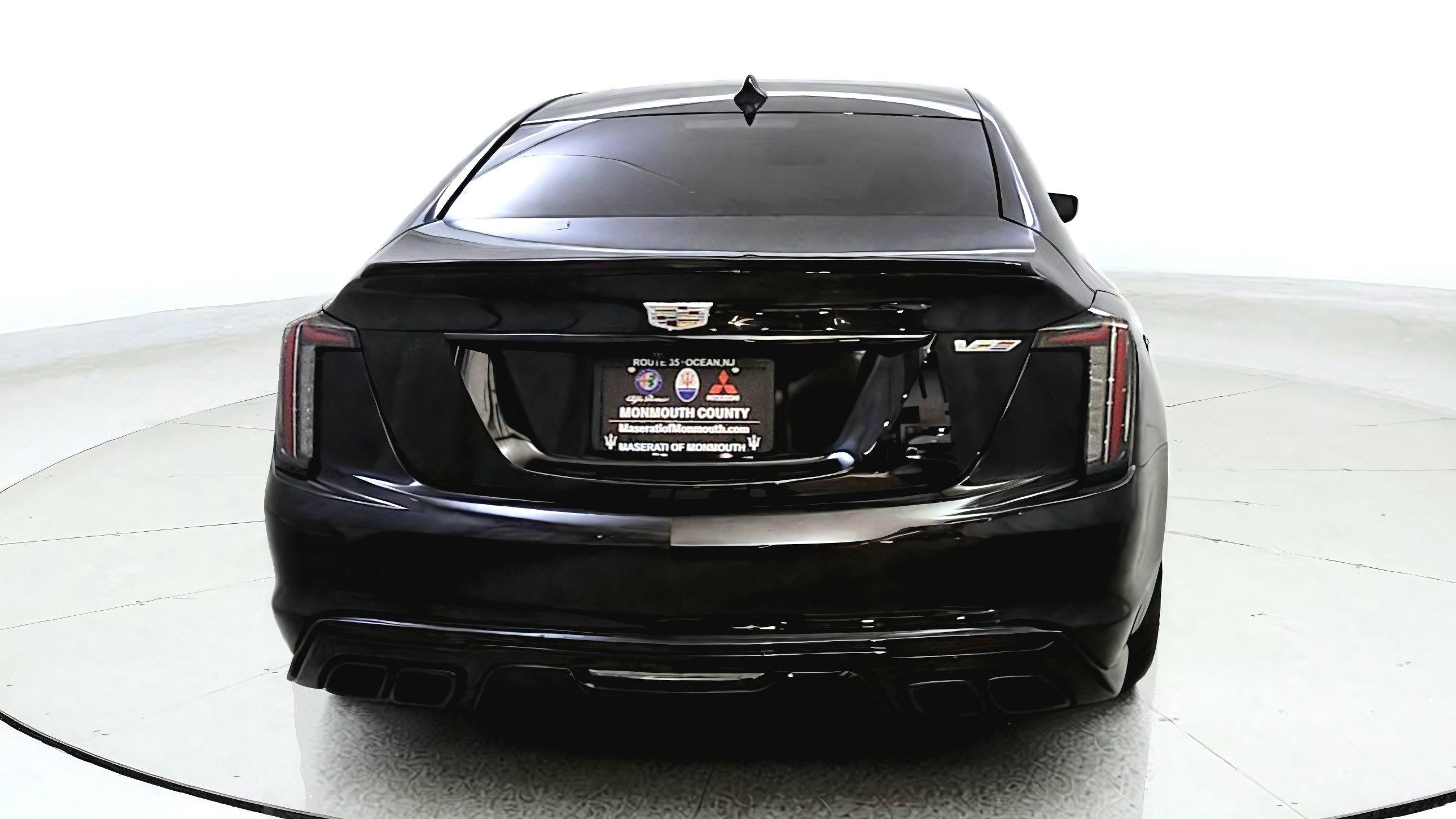 Used 2023 Cadillac CT5 V w/ Premium Package RWD image 6