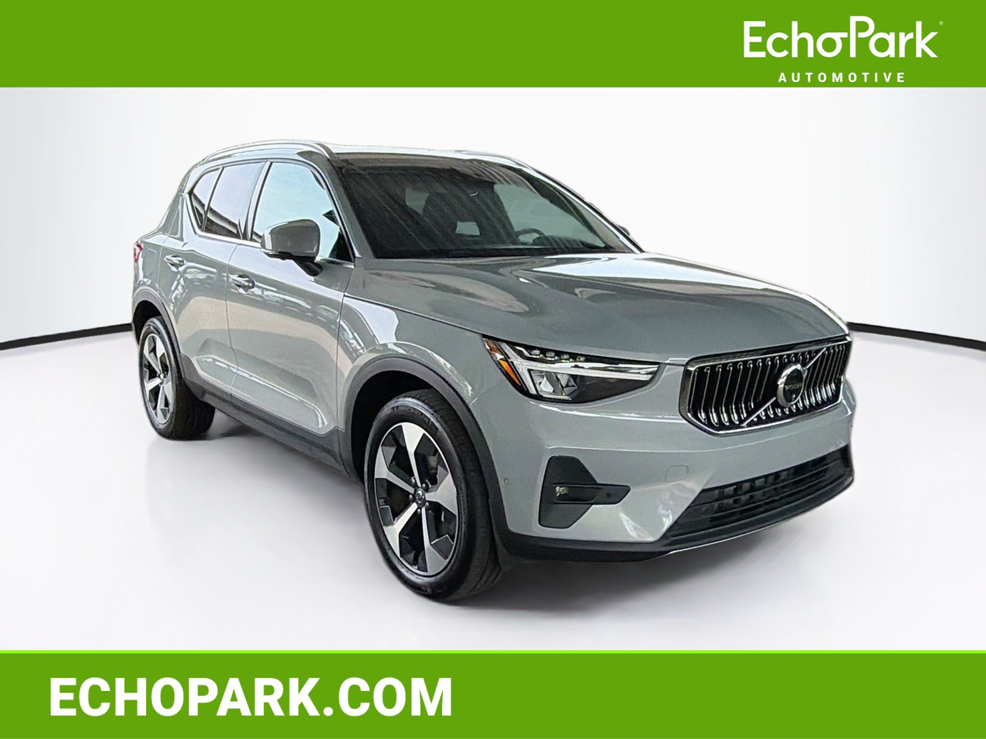 Used 2025 Volvo XC40 B5 Plus