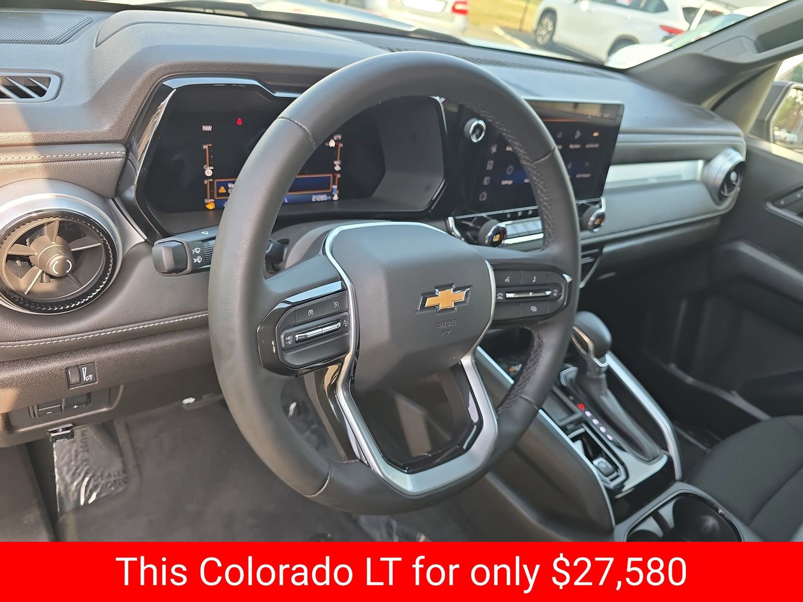 Used 2023 Chevrolet Colorado LT w/ LT Convenience Package II image 22