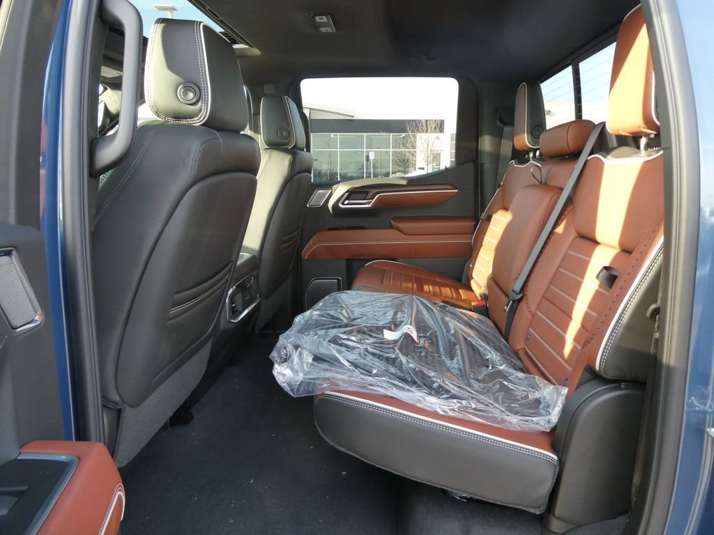 New 2026 GMC Sierra 1500 Denali Ultimate w/ LPO, Black Badging Package image 39