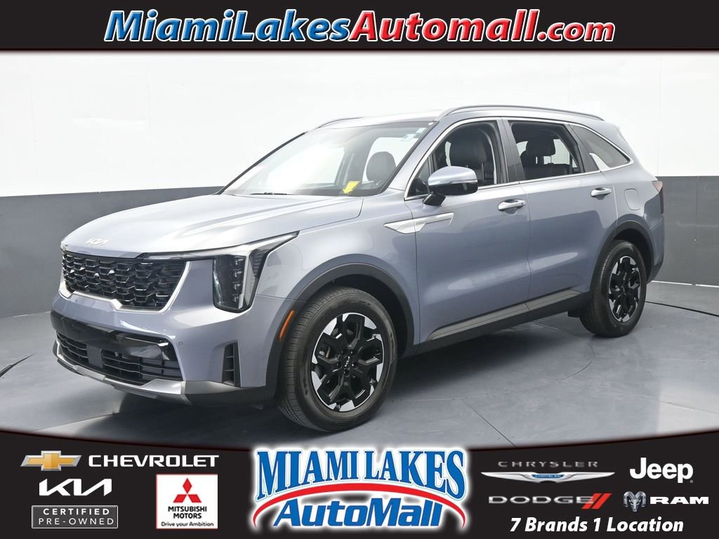 Used 2025 Kia Sorento S FWD image 1