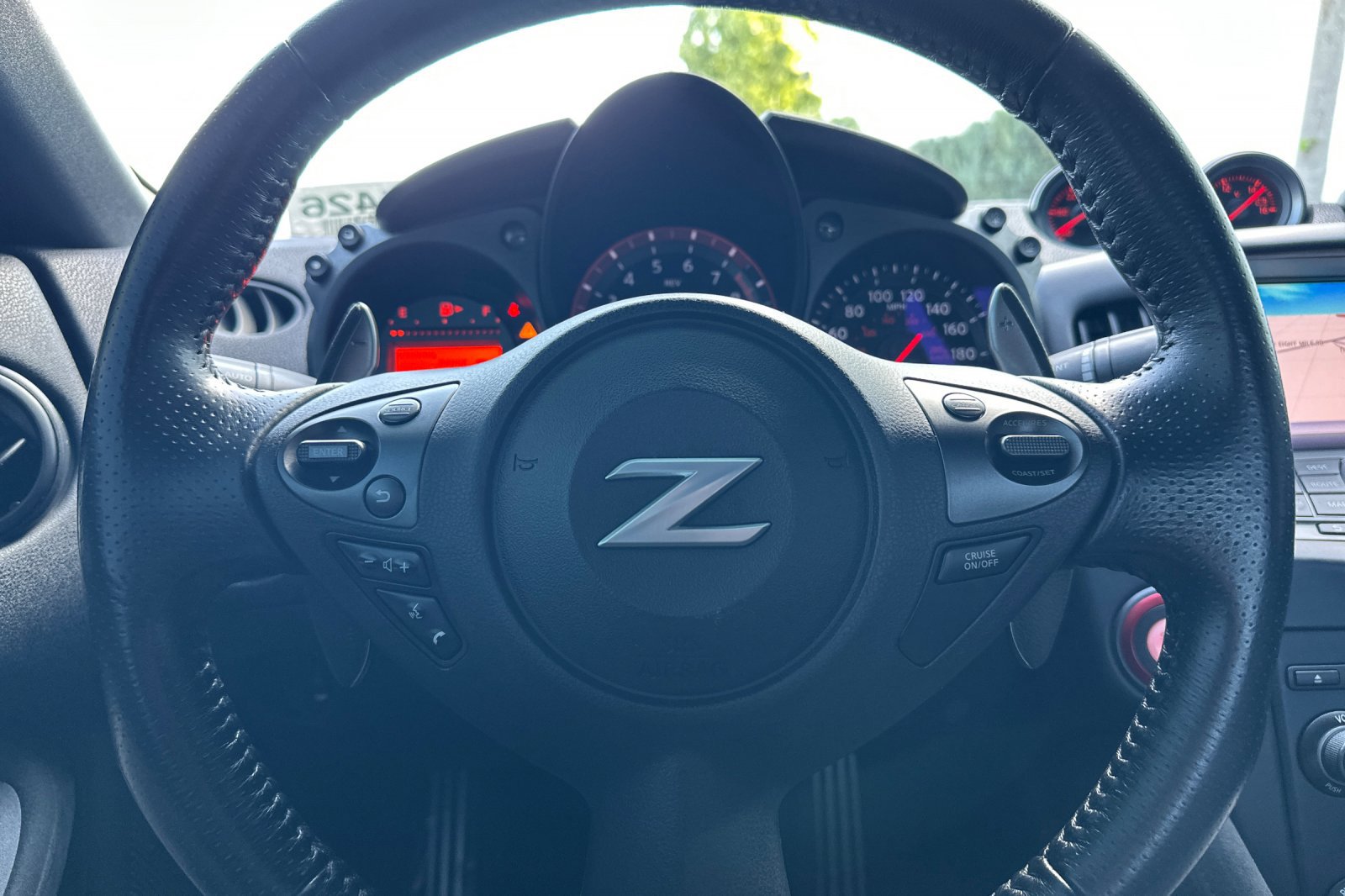 Used 2016 Nissan 370Z NISMO image 21
