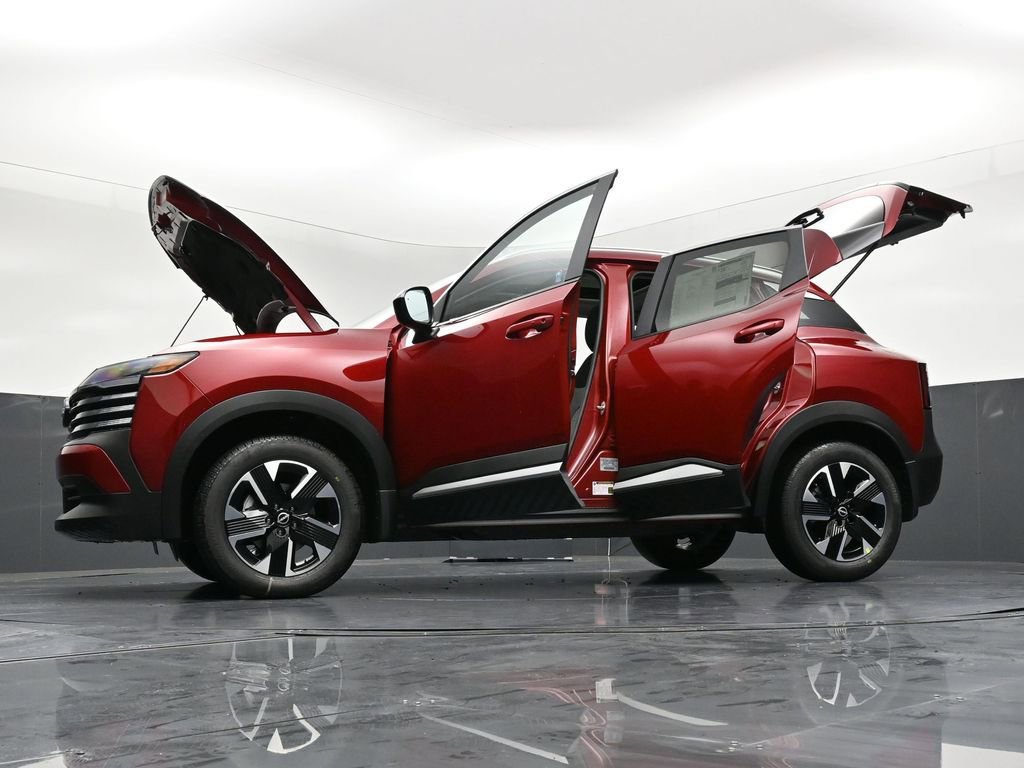 New 2026 Nissan Kicks SV w/ SV Premium Package AWD/4WD image 36
