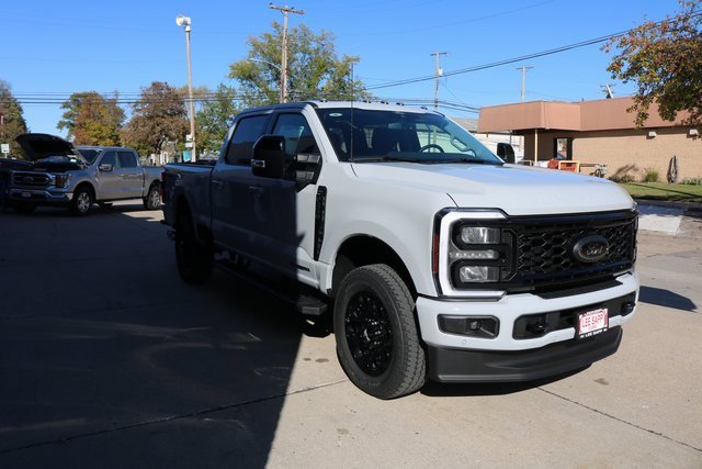 New 2026 Ford F250 4x4 Crew Cab Super Duty image 8