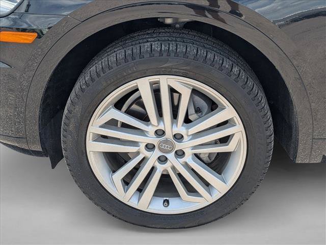 Used 2019 Audi Q5 2.0T Premium Plus w/ Premium Plus Package AWD/4WD image 10