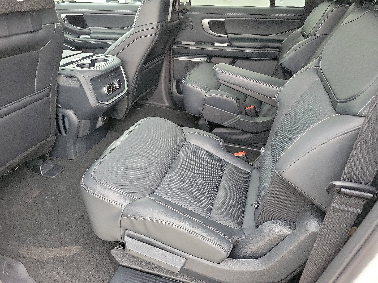 New 2026 Ford Expedition Max Platinum AWD/4WD image 14