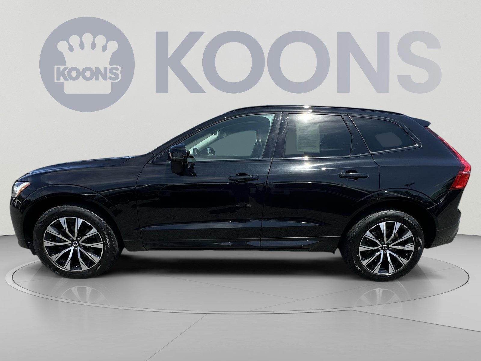Used 2024 Volvo XC60 B5 Core w/ Climate Package AWD/4WD image 7