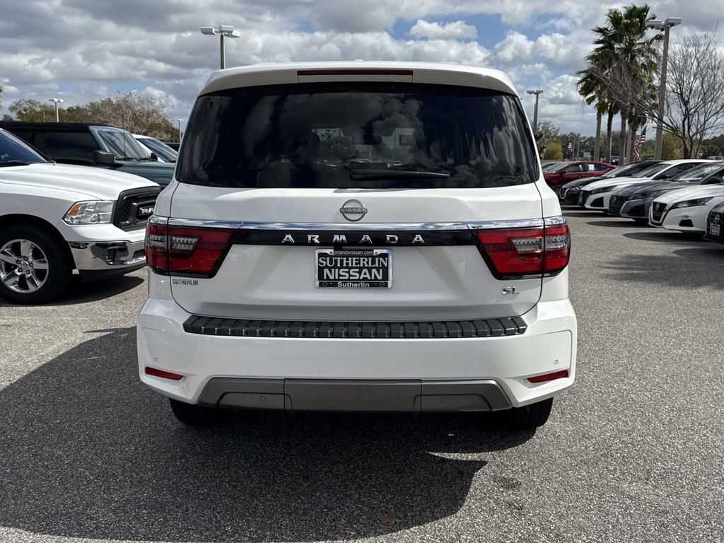 Used 2024 Nissan Armada SL w/ Captain's Chairs Package image 5
