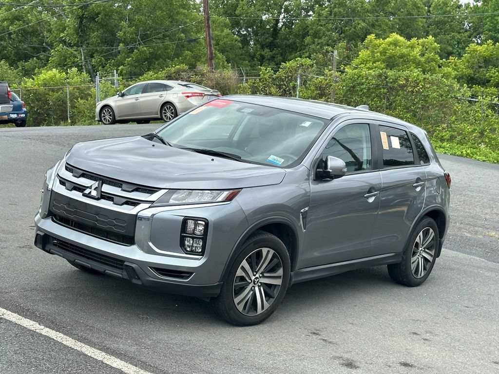 Used 2023 Mitsubishi Outlander Sport SE AWD/4WD image 2