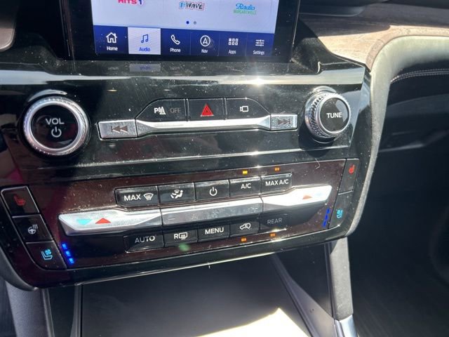 Used 2023 Ford Explorer Platinum w/ Technology Package AWD/4WD image 26
