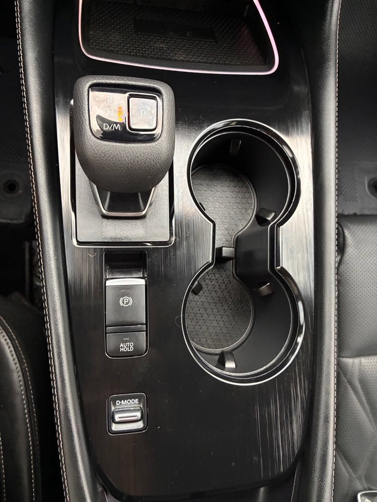 Used 2024 Nissan Rogue Platinum FWD image 34