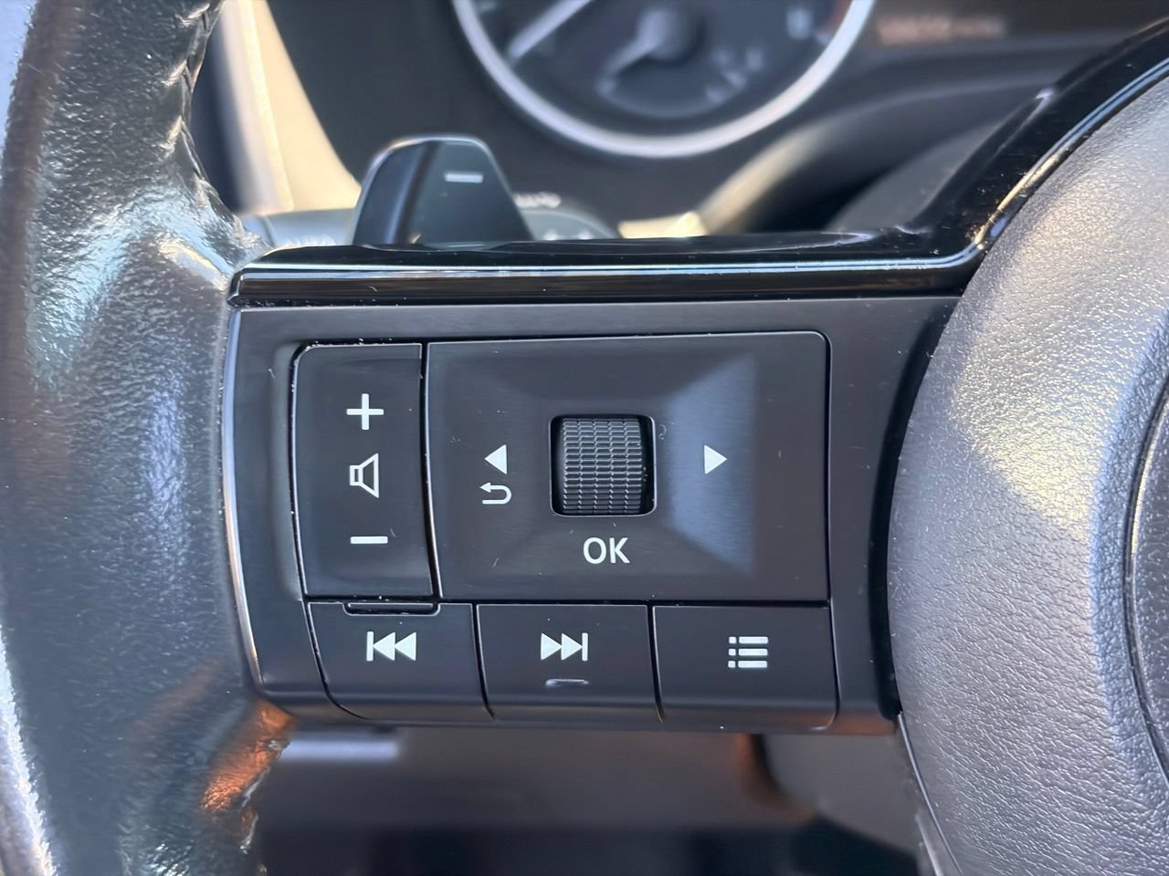 Certified 2023 Nissan Rogue SL w/ SL Premium Package AWD/4WD image 28