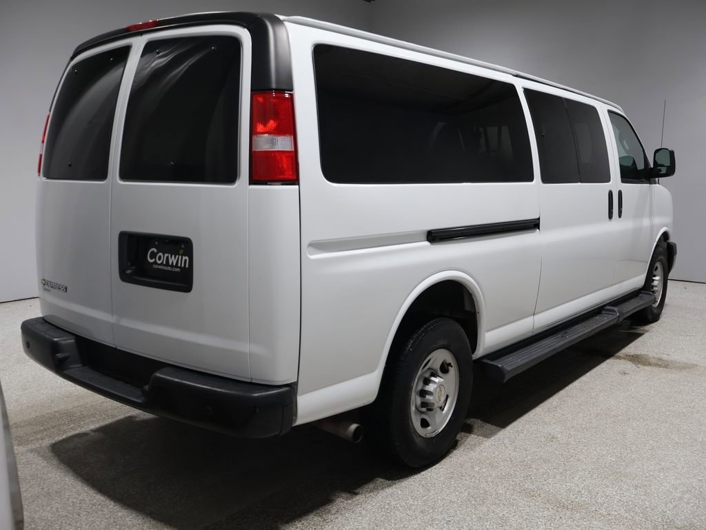 Used 2023 Chevrolet Express 3500 LS video 2