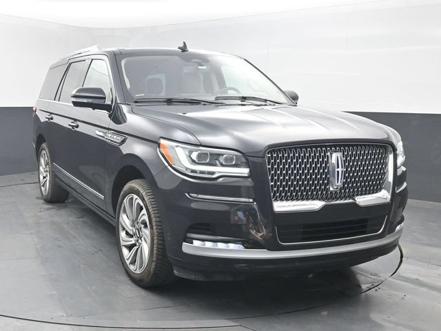 Used 2023 Lincoln Navigator Reserve w/ Equipment Group 201A AWD/4WD image 9