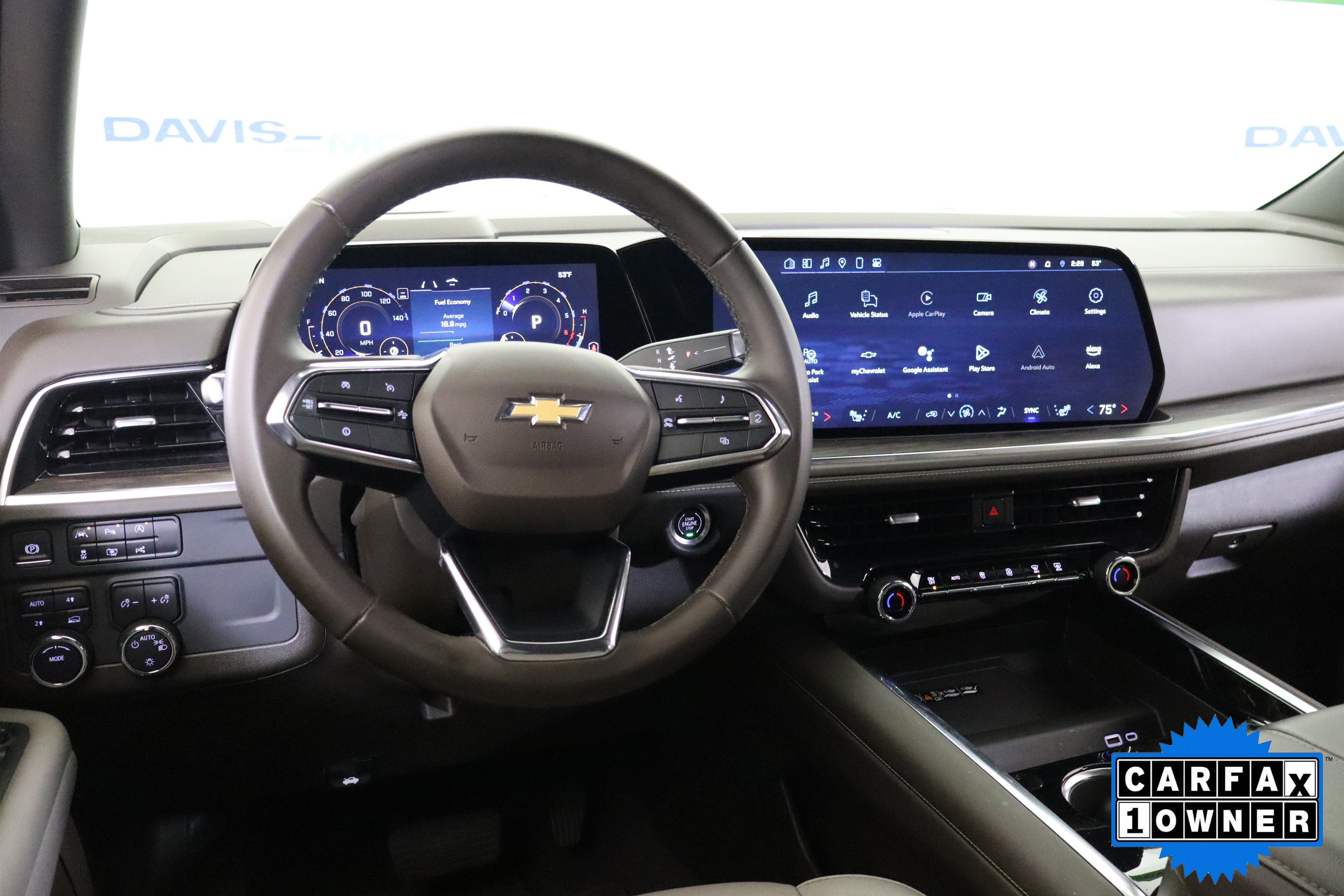 Used 2025 Chevrolet Suburban LT image 17