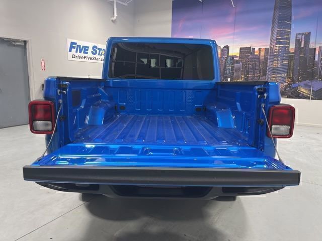 New 2025 Jeep Gladiator Sport AWD/4WD image 23