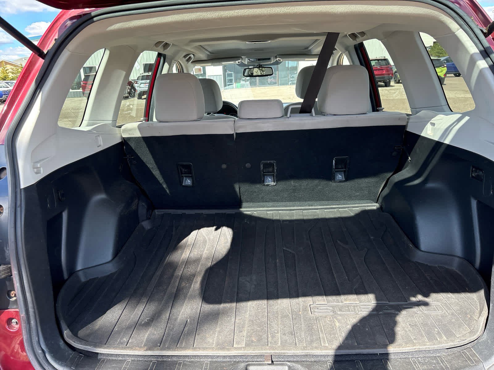 Used 2016 Subaru Forester 2.5i Premium w/ All-Weather Package AWD/4WD image 17