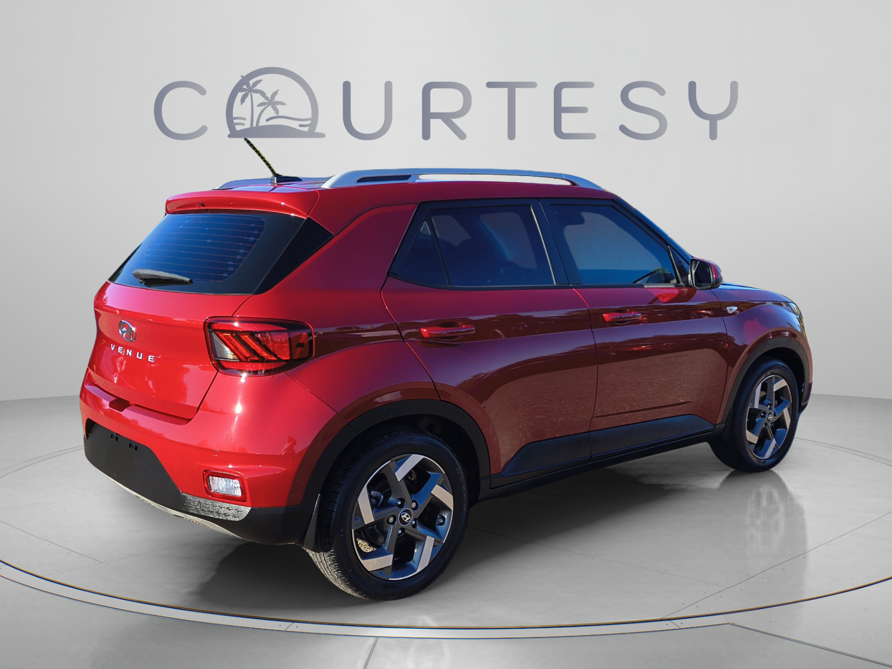 Certified 2023 Hyundai Venue Limited FWD image 5