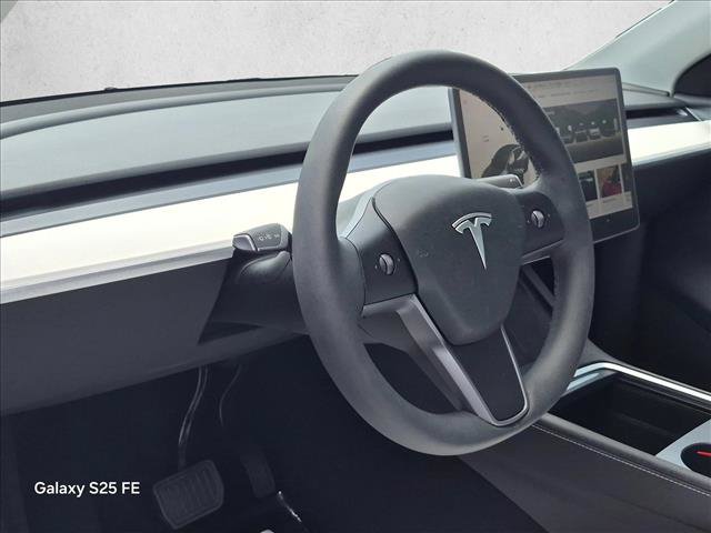 Used 2024 Tesla Model Y Long Range AWD/4WD image 10