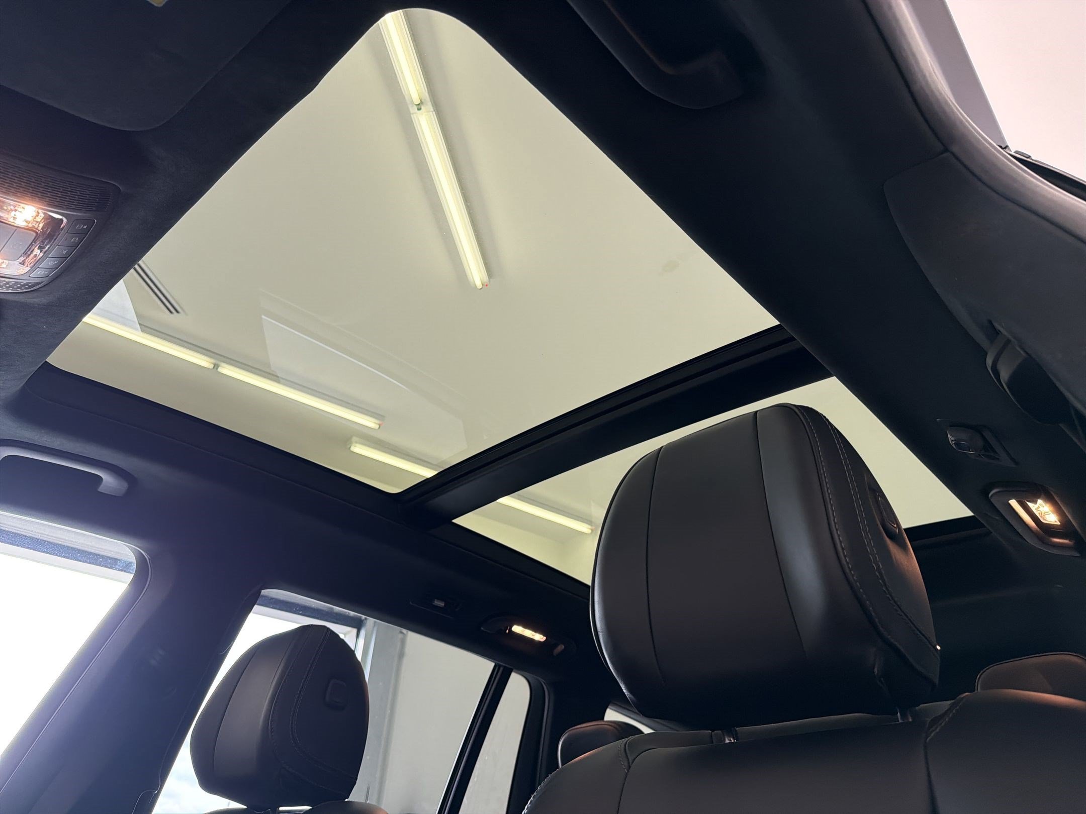 Certified 2021 Mercedes-Benz GLS 63 AMG 4MATIC w/ Acoustic Comfort Package image 24