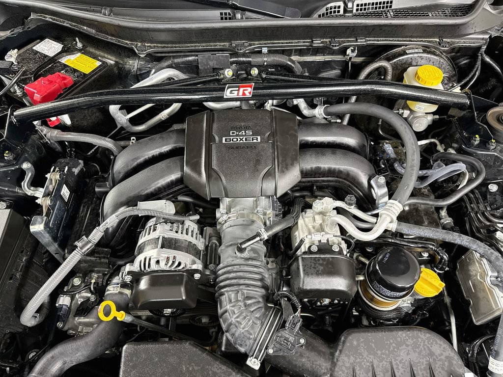 Certified 2025 Toyota GR86 Hakone Edition RWD image 31