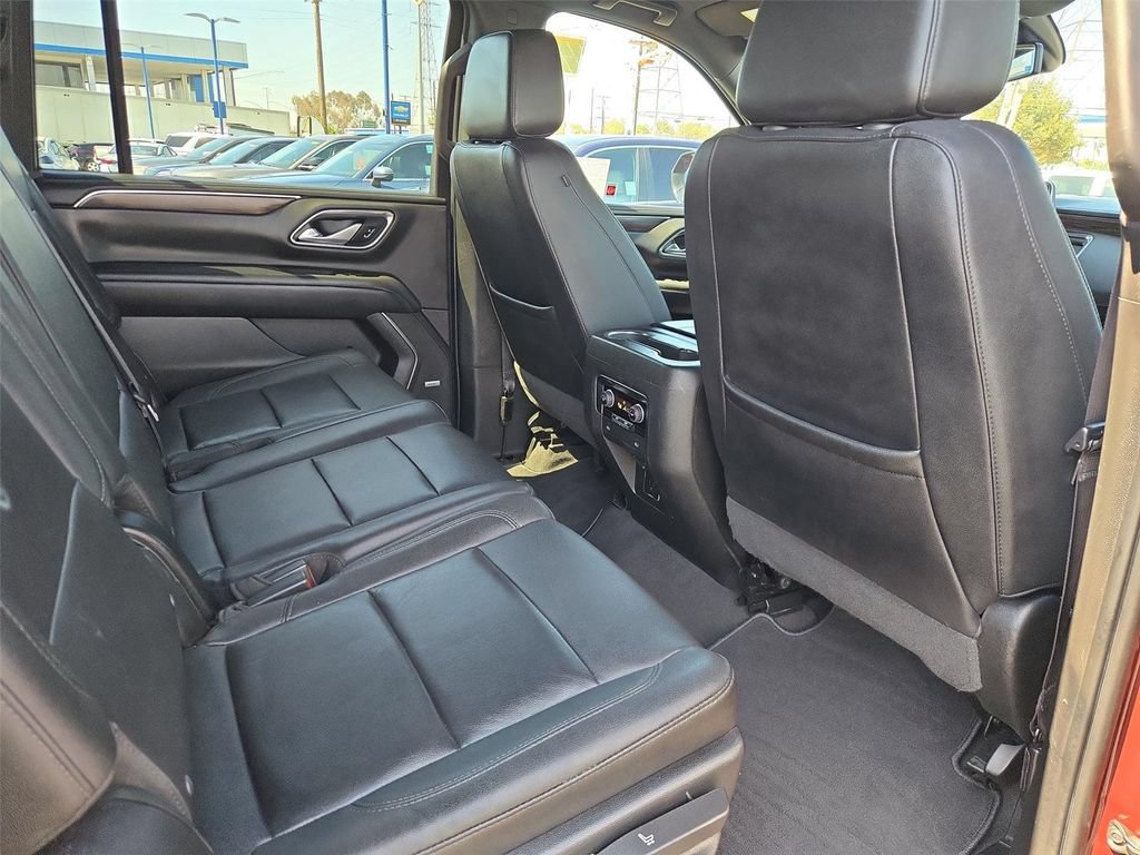 Certified 2022 Chevrolet Suburban Z71 AWD/4WD image 19