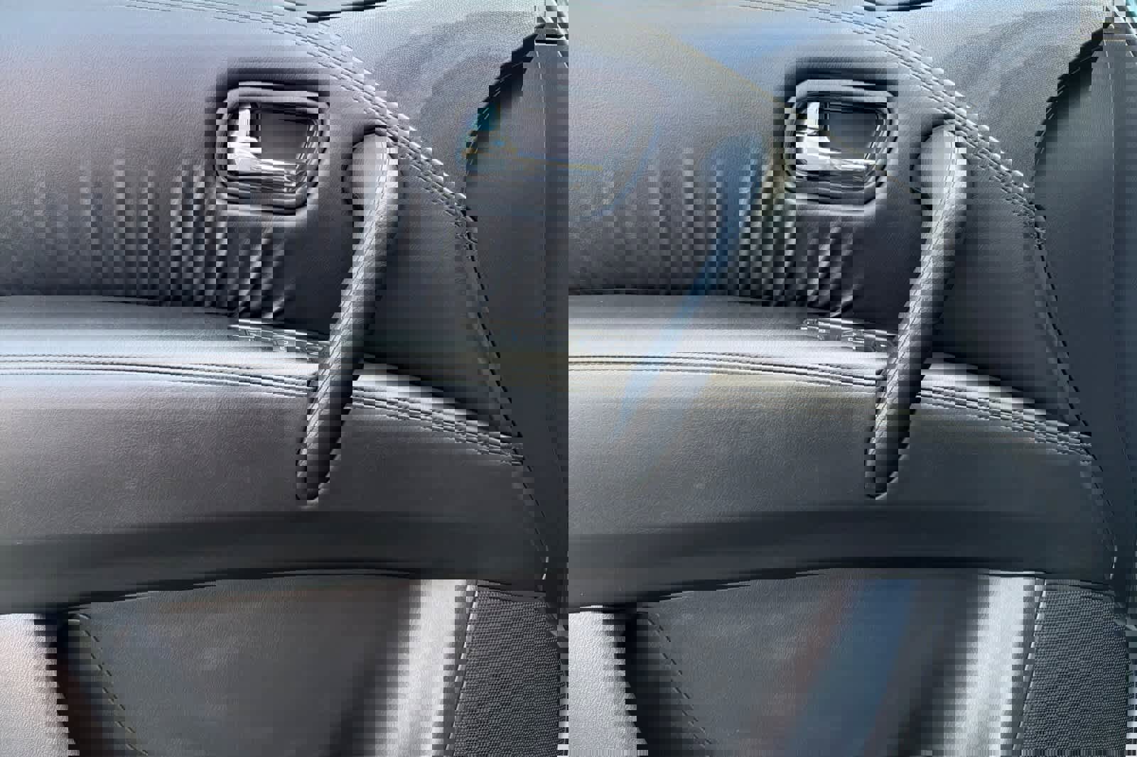 Used 2024 Nissan Armada SV AWD/4WD image 14