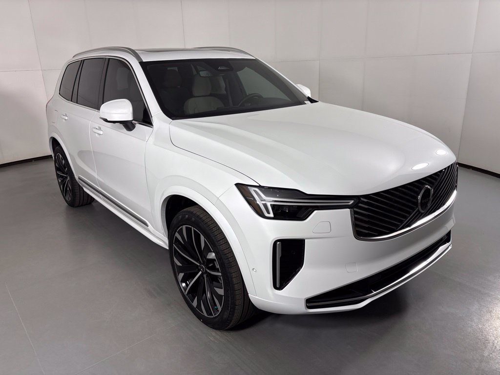 New 2026 Volvo XC90 T8 Plus AWD/4WD image 2