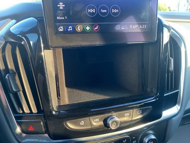 Used 2021 Chevrolet Traverse LT w/ LPO, Floor Liner Package AWD/4WD image 13