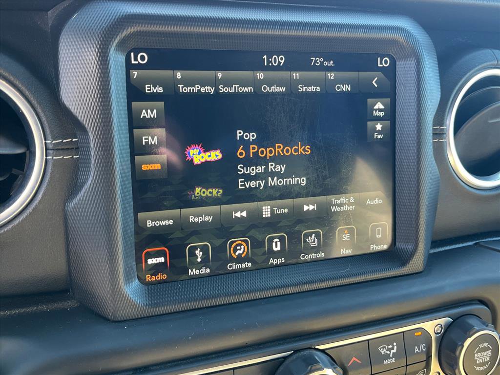 Used 2019 Jeep Wrangler Unlimited Sahara image 16