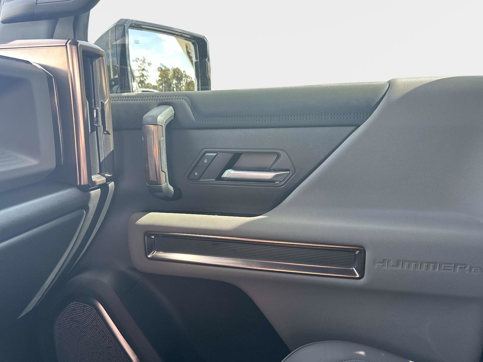 Used 2025 GMC Hummer EV 2X image 20
