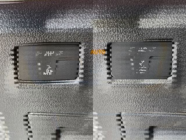 New 2026 Volkswagen Tiguan SE image 19